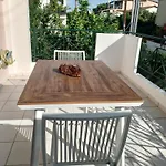 μarina Fully Renovated By The Sea