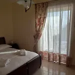 μarina Fully Renovated By The Sea * ヴラハティ