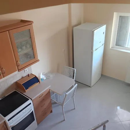 μarina Fully Renovated By The Sea Vrahati