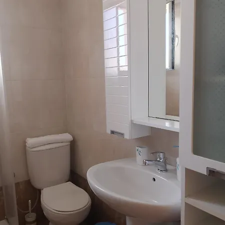 μarina Fully Renovated By The Sea Vakantiehuis *