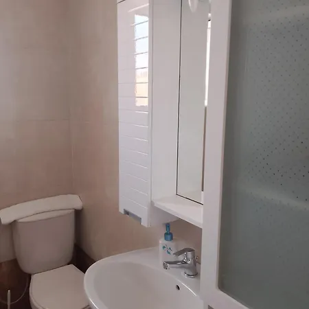 μarina Fully Renovated By The Sea Vrahati