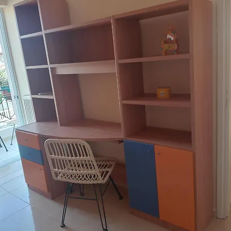 μarina Fully Renovated By The Sea * ヴラハティ