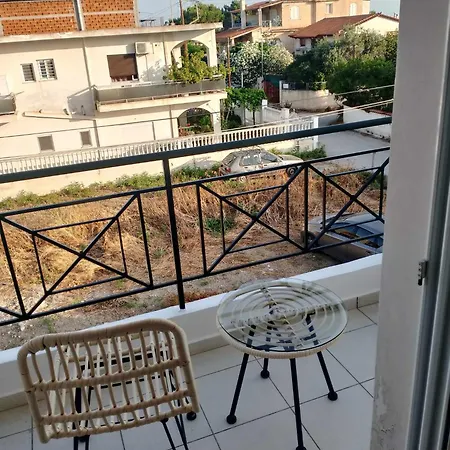 μarina Fully Renovated By The Sea * Vrahati